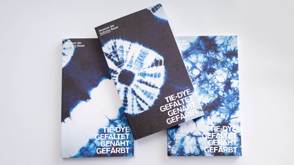 Tie-dye zum Blättern