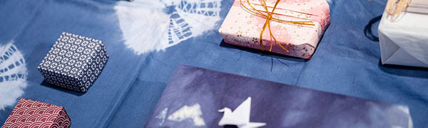 Geschenke verpacken im japanischen Stil